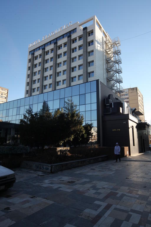 Hotel ครากูเยวัตส์ ภายนอก รูปภาพ
